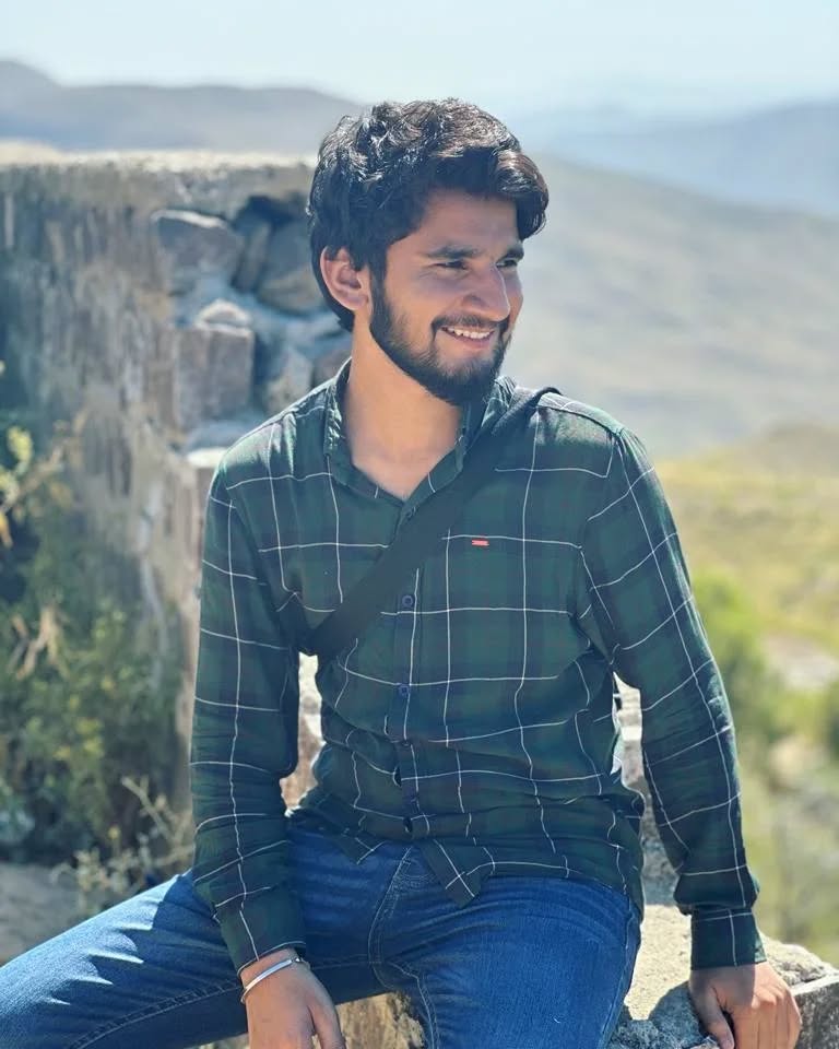 Portrait of Alee Hamza